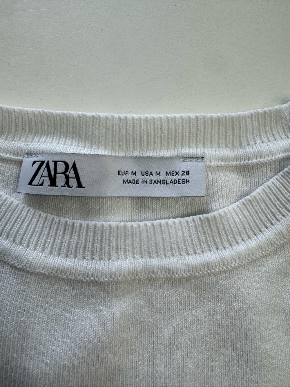 Zara Women’s Sz M White Ribbed Crop Top Shirt Tank - Picture 2 of 6